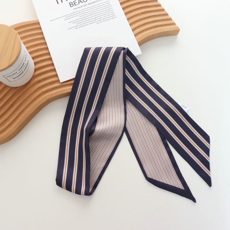 2025 Nieuwe Gestreepte Kleine  - Silk Tie Striped recensie en prijs